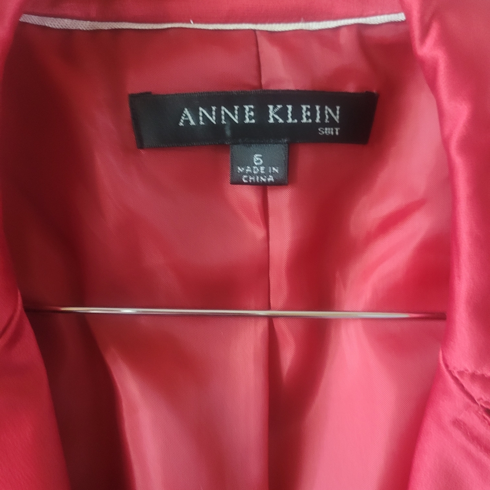 Anne Klein Vibrant Red Satin Jacket - Picture 2 of 3